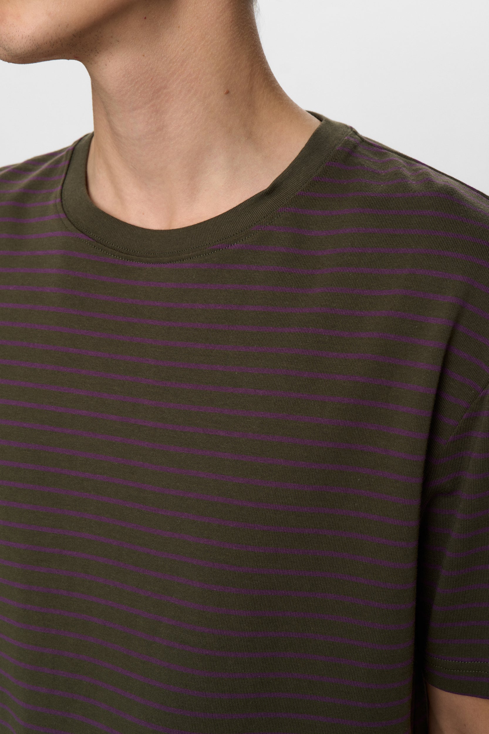 AKVILLADS STRIPE S/S TEE - Loden Green