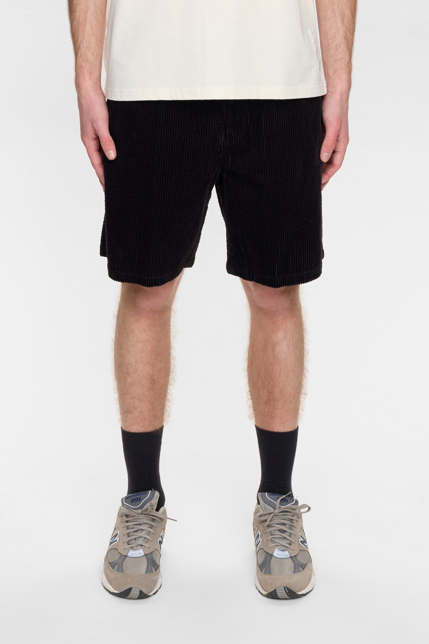 けんTENDERLOIN CORDUROY SHORTS BLACK AKJAN CORDUROY SHORTS. - Caviar