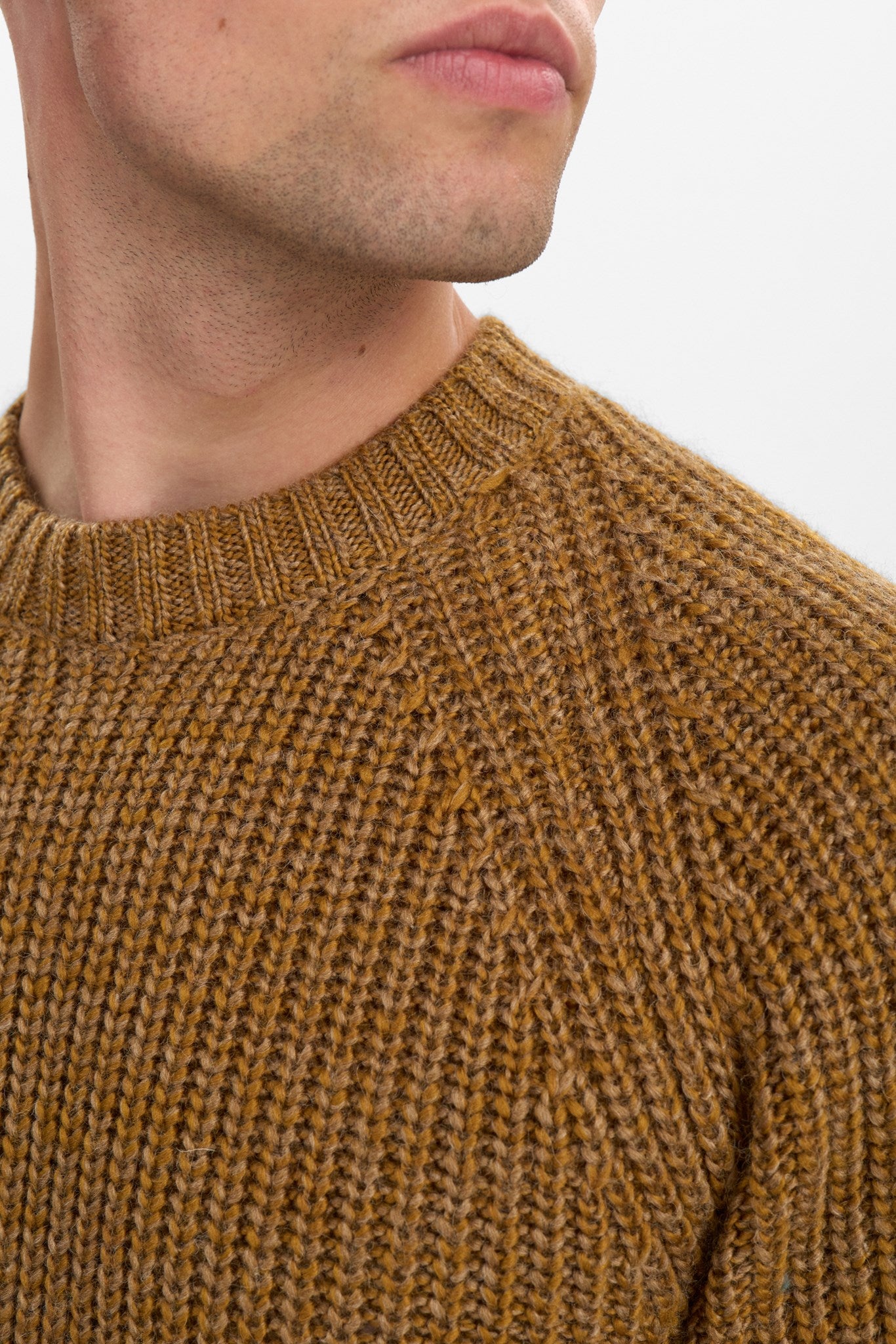 AKSUNE STRUCTURE KNIT - Golden Brown