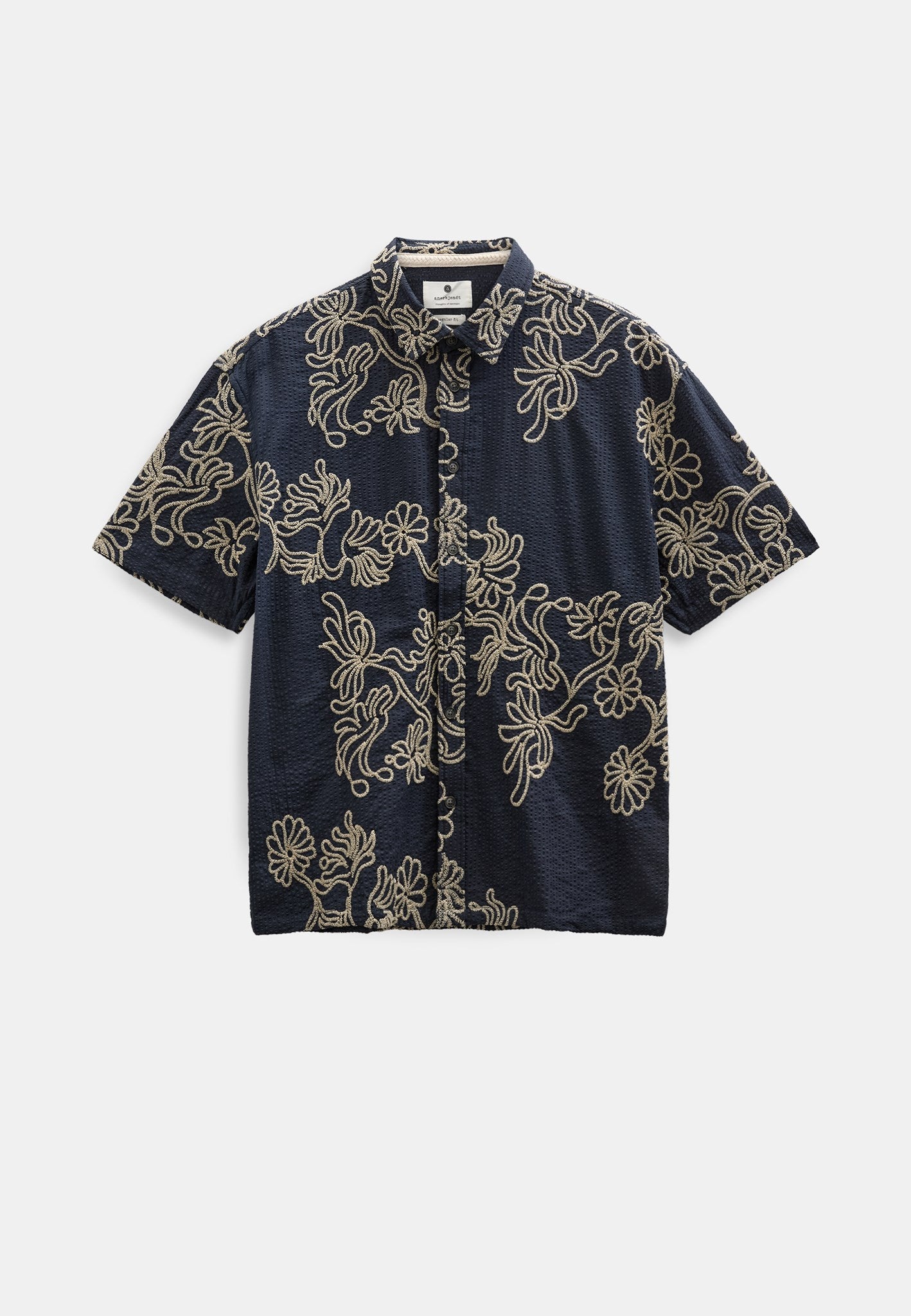 AKOTTO EMB SS SHIRT - Sky Captain