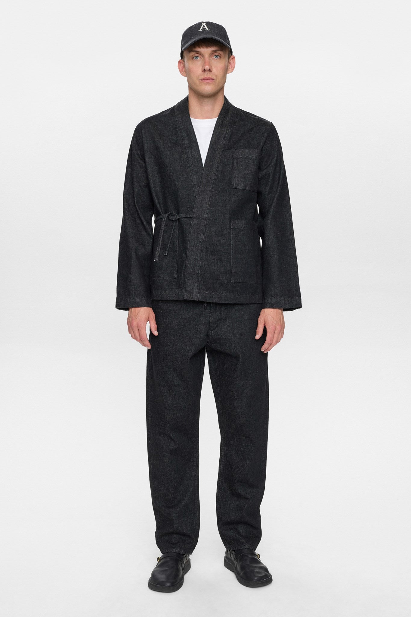 AKJESPER SELVEDGE DENIM KIMONO - Black