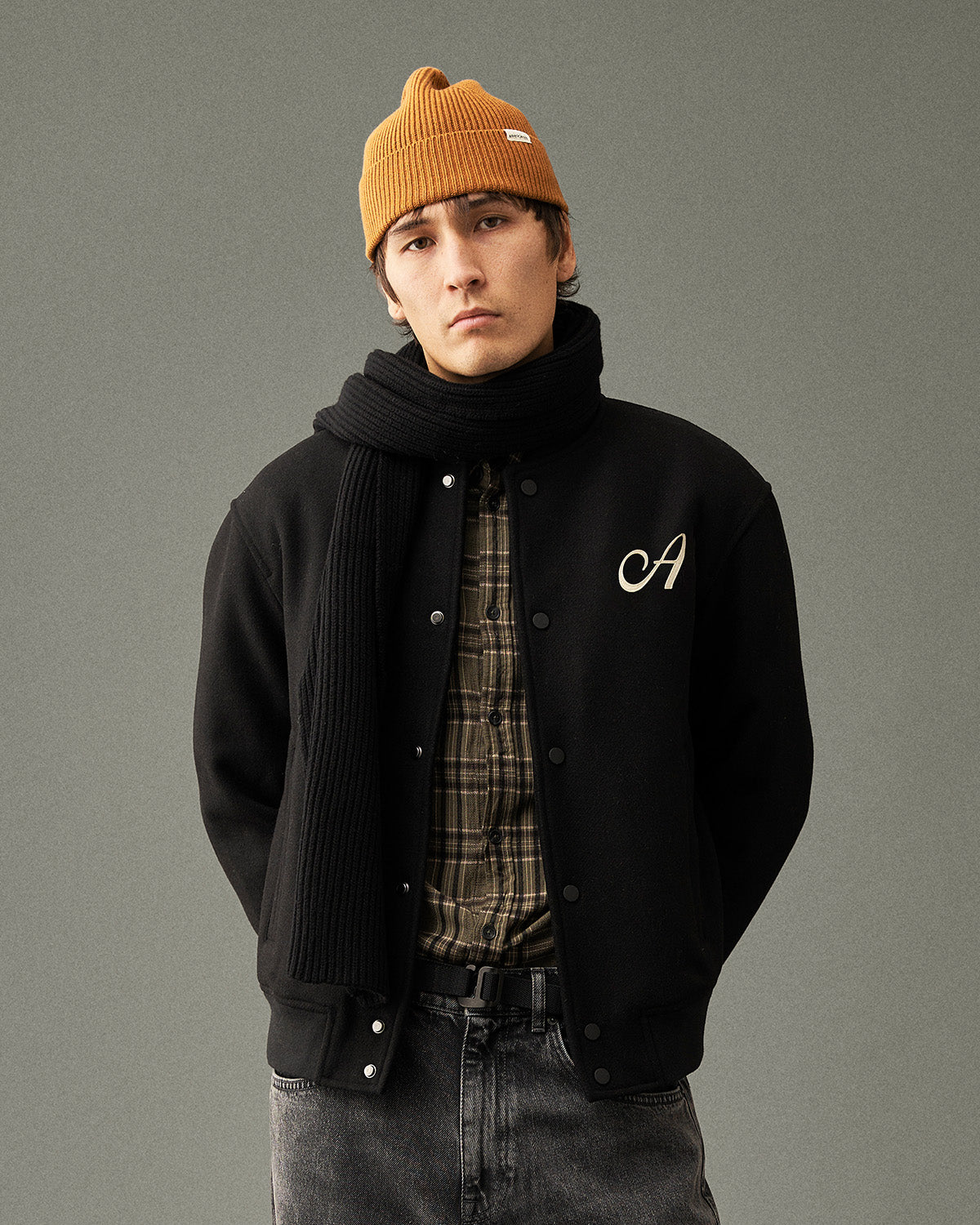 AKBERTIE WOOL BOMBER JACKET - Caviar